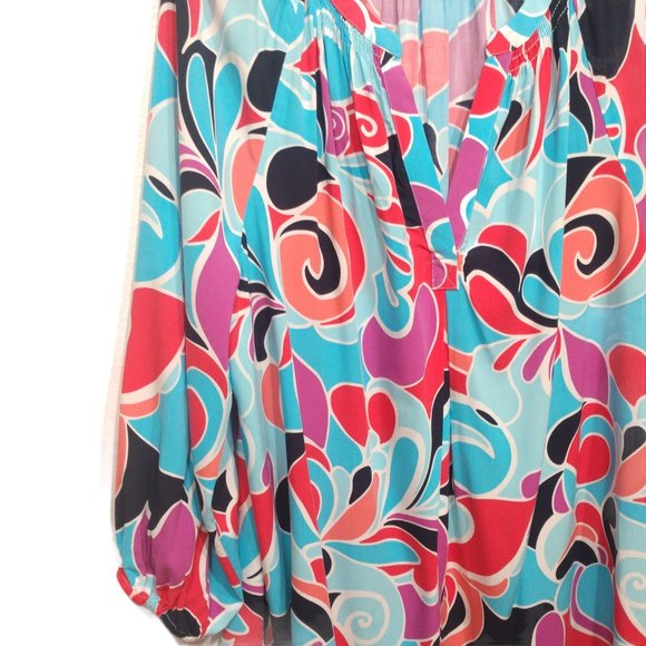 Crown & Ivy Swirl Print Peasant Top Plus Size 1X - Picture 5 of 15